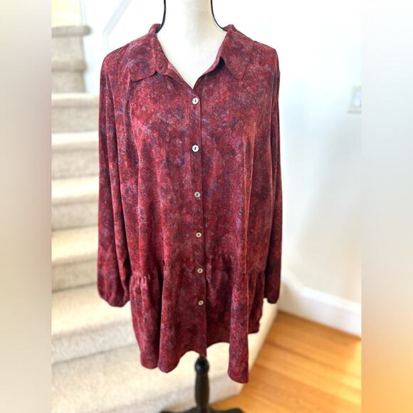 LOGO Lori Goldstein Red Abstract Print Ruffle Hem  Blouse - Picture 1 of 8